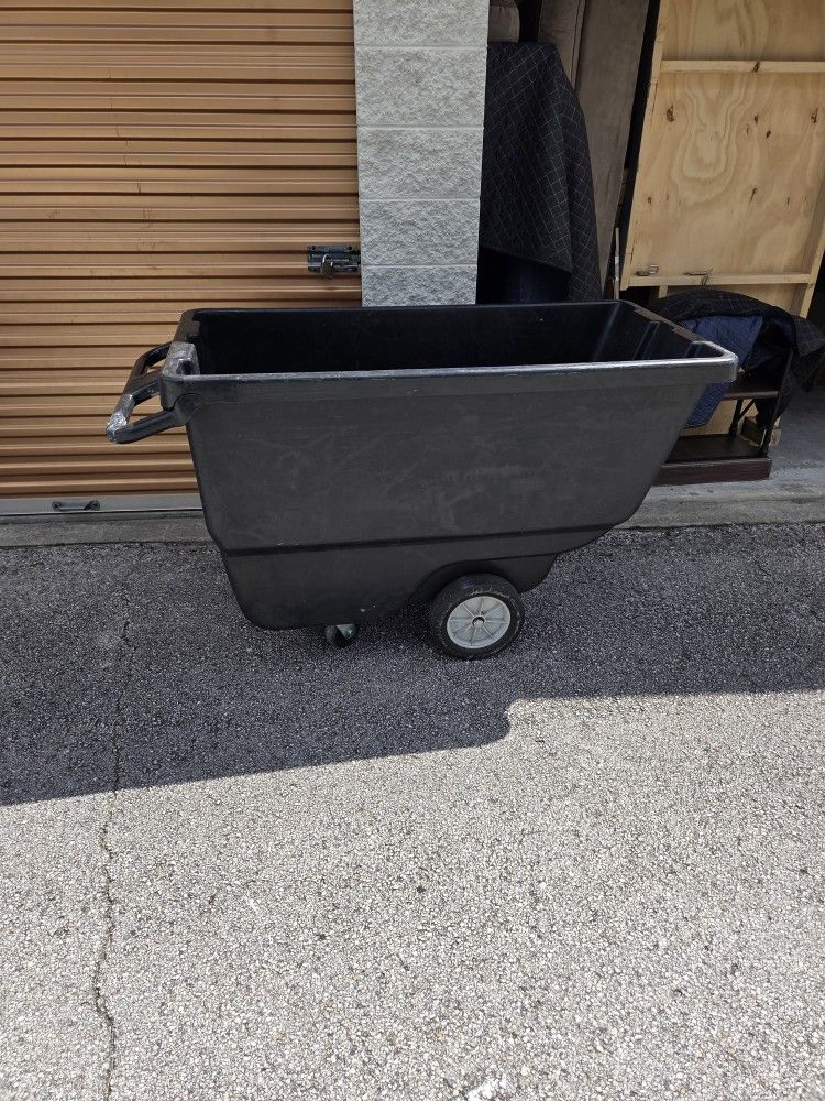 Tilt Trash Cart