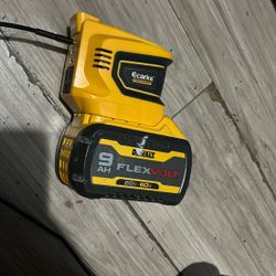 Power Inverter Dewalt.  With Battery 