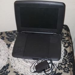 WORKING RCA PORTABLE DVD PLAYER