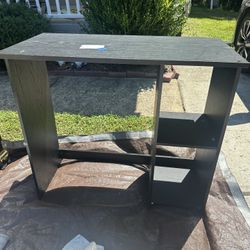 Black Desk