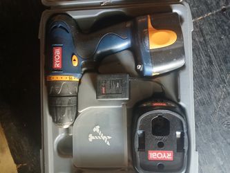 RYOB Cordless Drill w/case & Charger.