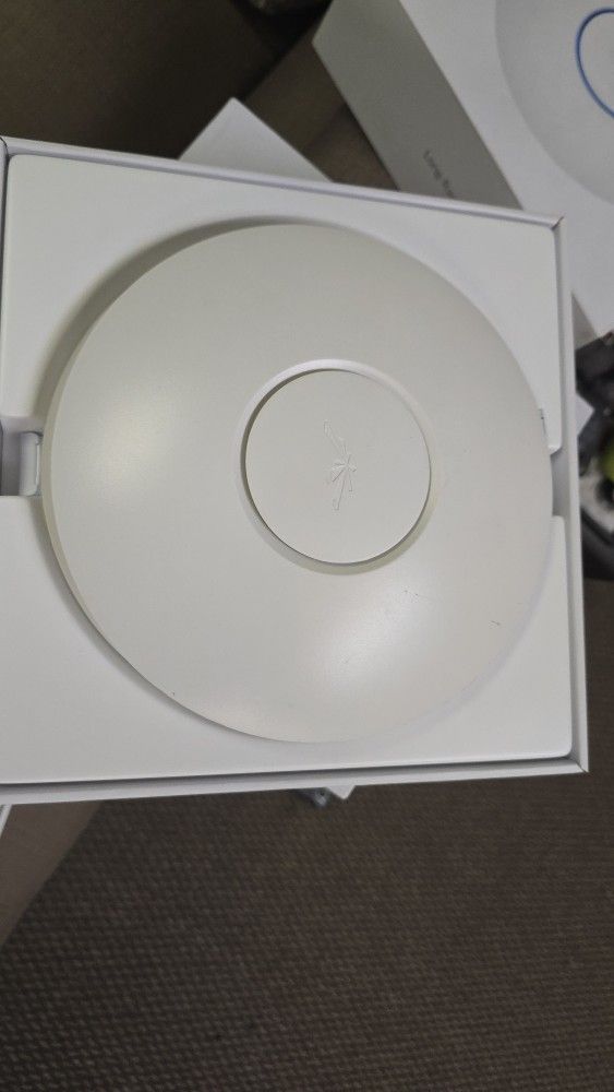 Ubiquiti Unifi AP Pro