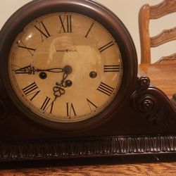 HOWARD AND MILLER MANTLE CLOCK