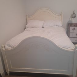 Queen Size Wooden Bed Frame...built In Box Spring 