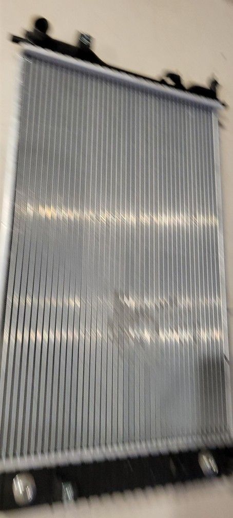 97-03 Chevy Malibu,99-05 Pontiac Grand Am Radiator