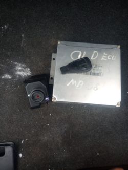 Computer With Key And Switch For A C280 Mercedes Benz
