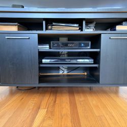 Entertainment center - 55inch TV Displayed