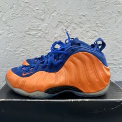 Size 7.5 Nike Foamposite Knicks 