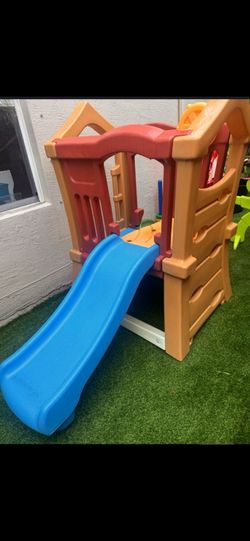 Playground jungle gym clubhouse