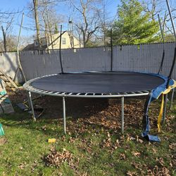 Trampoline