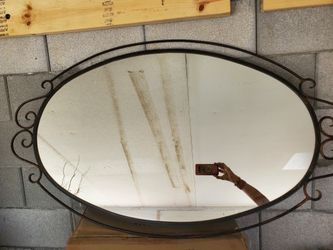 Oval Metal Walll Mirror