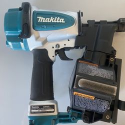 Makita Roofer Nail Gun Model Ana454
