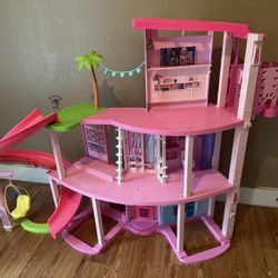 Doll House 