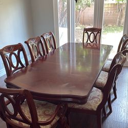 Dining room table