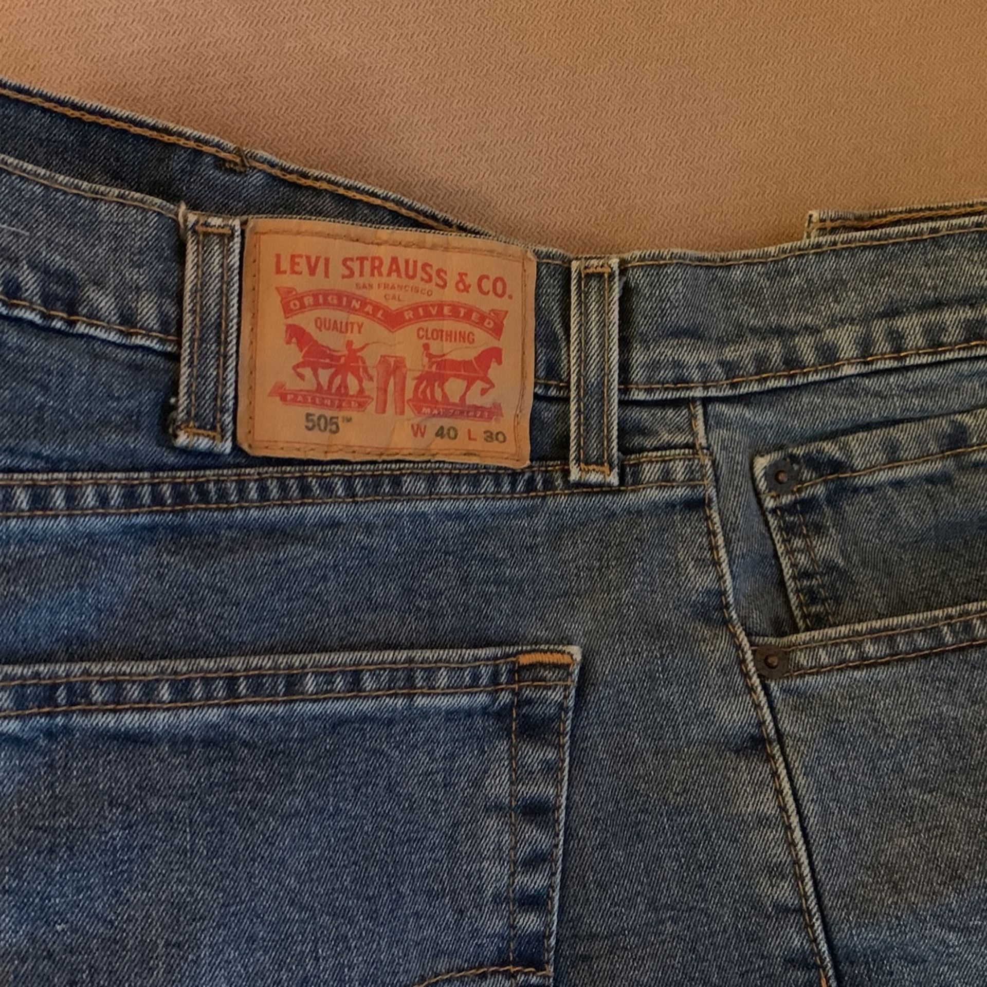 LEVI 505 REGULAR FIT MENS JEANS 40 X 30 Brand NEW - Macy's $69 for Sale in  Santa Monica, CA - OfferUp