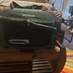 Small Animal Carrier 