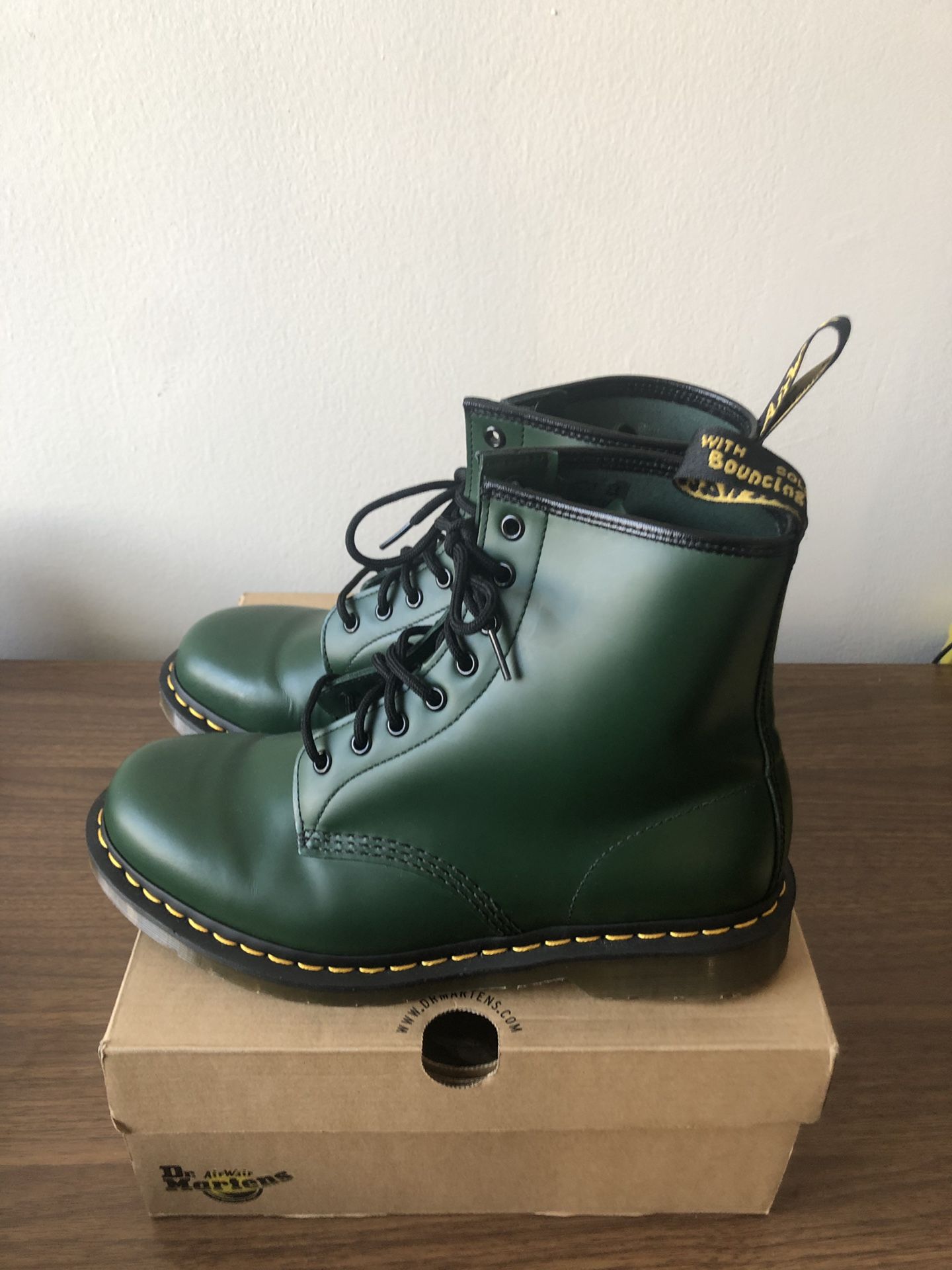 Dr. Marten 1460 Boots Green