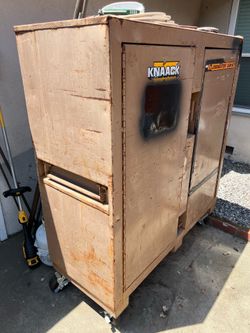 Knaack box