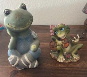 2- pc Frog Set