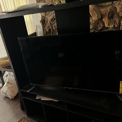 55 In Flat Screen Roku Tv