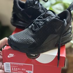 Nike Air Max 270 Size 11.5 C