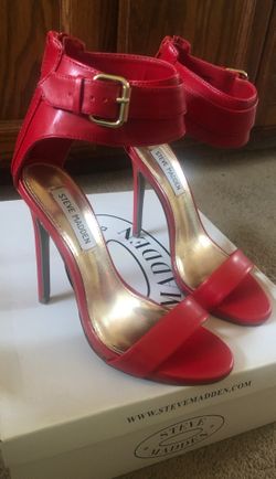 Steve Madden red heels