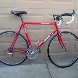 700cx25. TREK 1400 Mens road Bike (XL)58cm. Vintage 90's EXCELLLENT CONDITION WITH FRESHLY TUNE UP 👌🏼