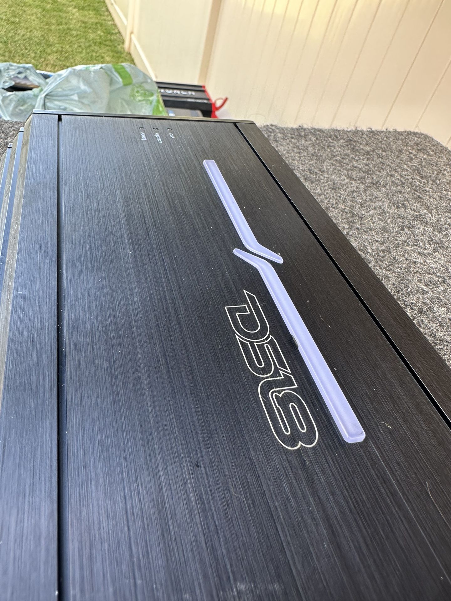 DS18 ZR1000.1 bass amplifier