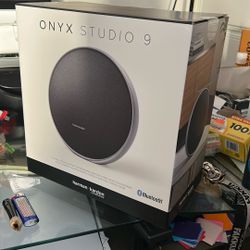Harman Kardon Onyx Studio 9 Speaker