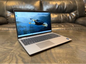 DELL Latitude 5530 15.6” inches Core i7 12th gen 16GB RAM 512GB SSD HDMI USB C Full HD 1080p Windows 11 laptop computer