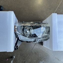 QX60 NIB RIGHT HEADLIGHT ASSY COMPLETE  2013-2017