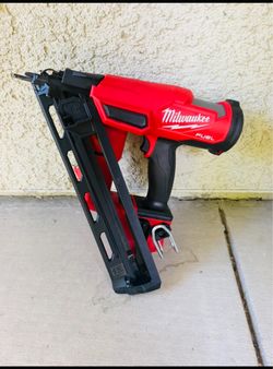 Milwaukee M18 FUEL 18-Volt Brushless Cordless Gen II 15-Gauge Angled Finish Nailer (Tool Only)