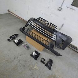 For 2017-2019 Toyota Highlander Front Bumper Cover Grille Fog Light Assembly Kit