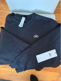 Alo black crew sweater