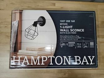 Hampton bay Bryson 1 Light Matte Black Wall Sconce LED Bulb Included

With its plug in or hard wire collection, Hampton Bay created a wall sconce for 
