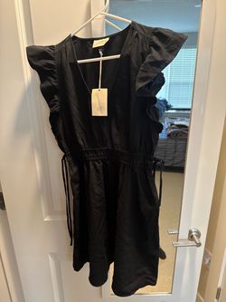 Universal thread elegant black ruffle sleeve mini dress- size small NWT