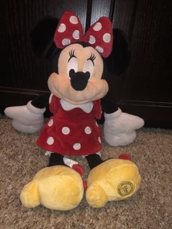 Disney Store 19” Minnie Mouse jumbo plush plushie doll