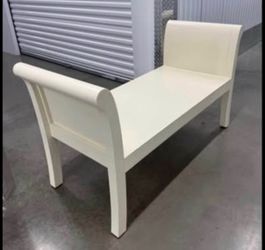 IKEA STYLE MODERN DESIGN WHITE SOLID WOOD SLEIGH ENTRYWAY BENCH IN NEW CONDITION DELIVERY AVAILABLE