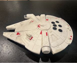 Disney Parks Star Wars Galaxy's Edge Millennium Falcon Popcorn Bucket 2024