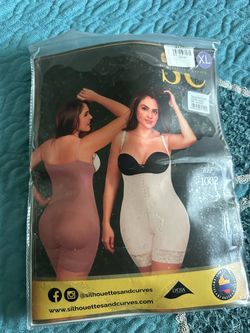 Silhouettes &curves shaper