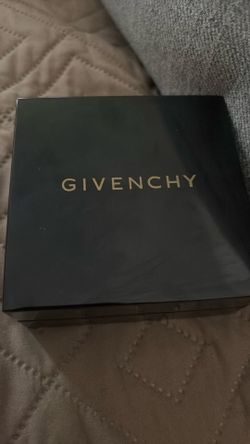 New Givenchy Light Blue Crystal Necklace & Stud Earrings Set in Gift Box