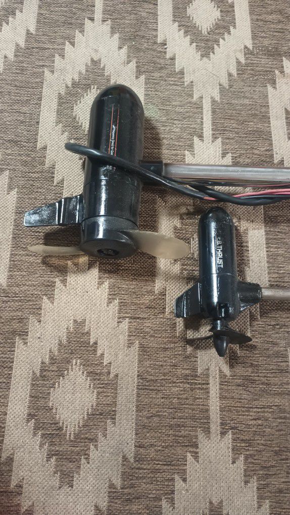 2 Electric Outboard Motors
