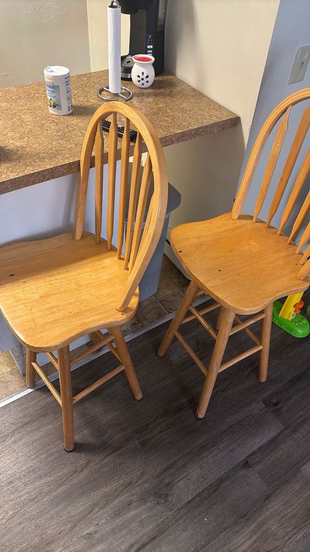 2 Chairs