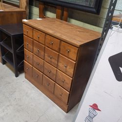 Dresser. Ethan Allen (2) available (small/medium see photos)
