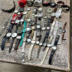 Lot Of 50 Defective Watches Assorted Brands $ 200