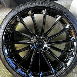 Tesla Model S Staggered 21 Inch OHM Wheels And Tires