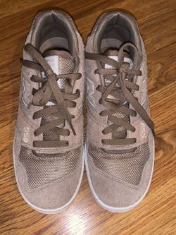 New Balance , size 8