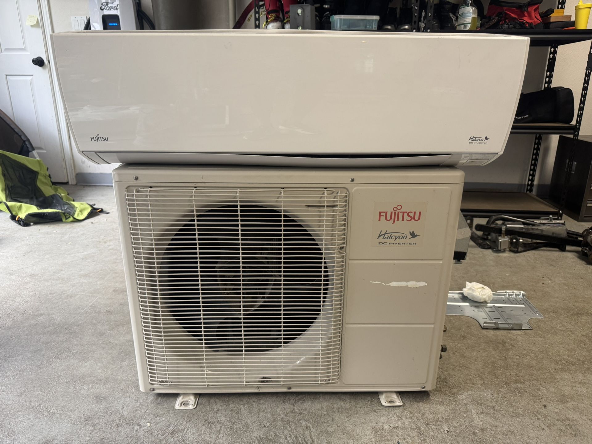 Fujitsu Ductless AC/Heating Unit 