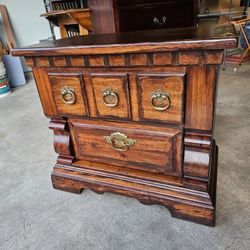 Ethan Allen End Table