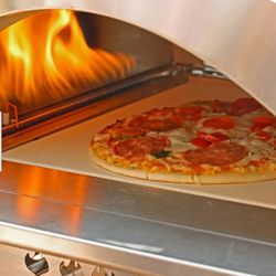 brand New Outdoor Pizza  Oven propane in box